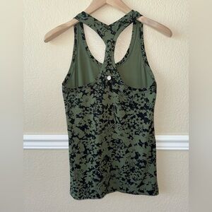 LIKE NEW Lululemon Cool Racerback II Efflorescent Barracks Green Black Size 6